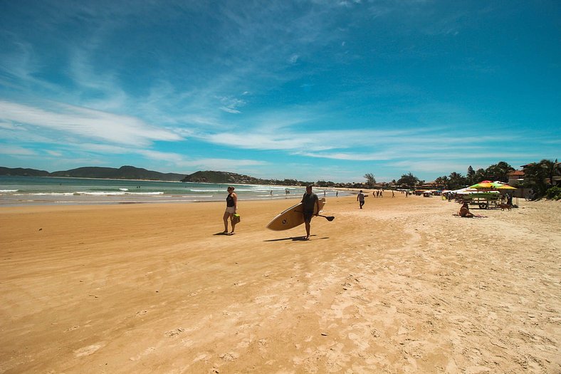 GB19 - Casa Linda no Condomínio Amarras, Acesso à Praia de G