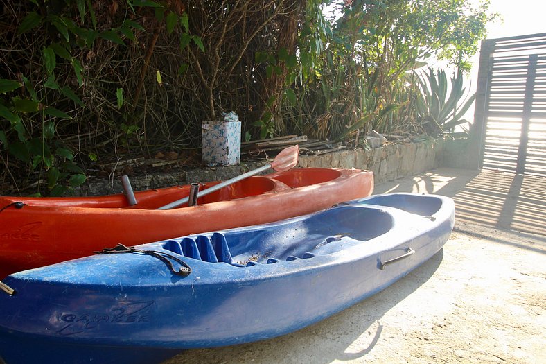 MG31 - Linda casa de frente para Praia de Manguinhos